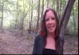 Сучка изменила с двумя жеребцами в парке